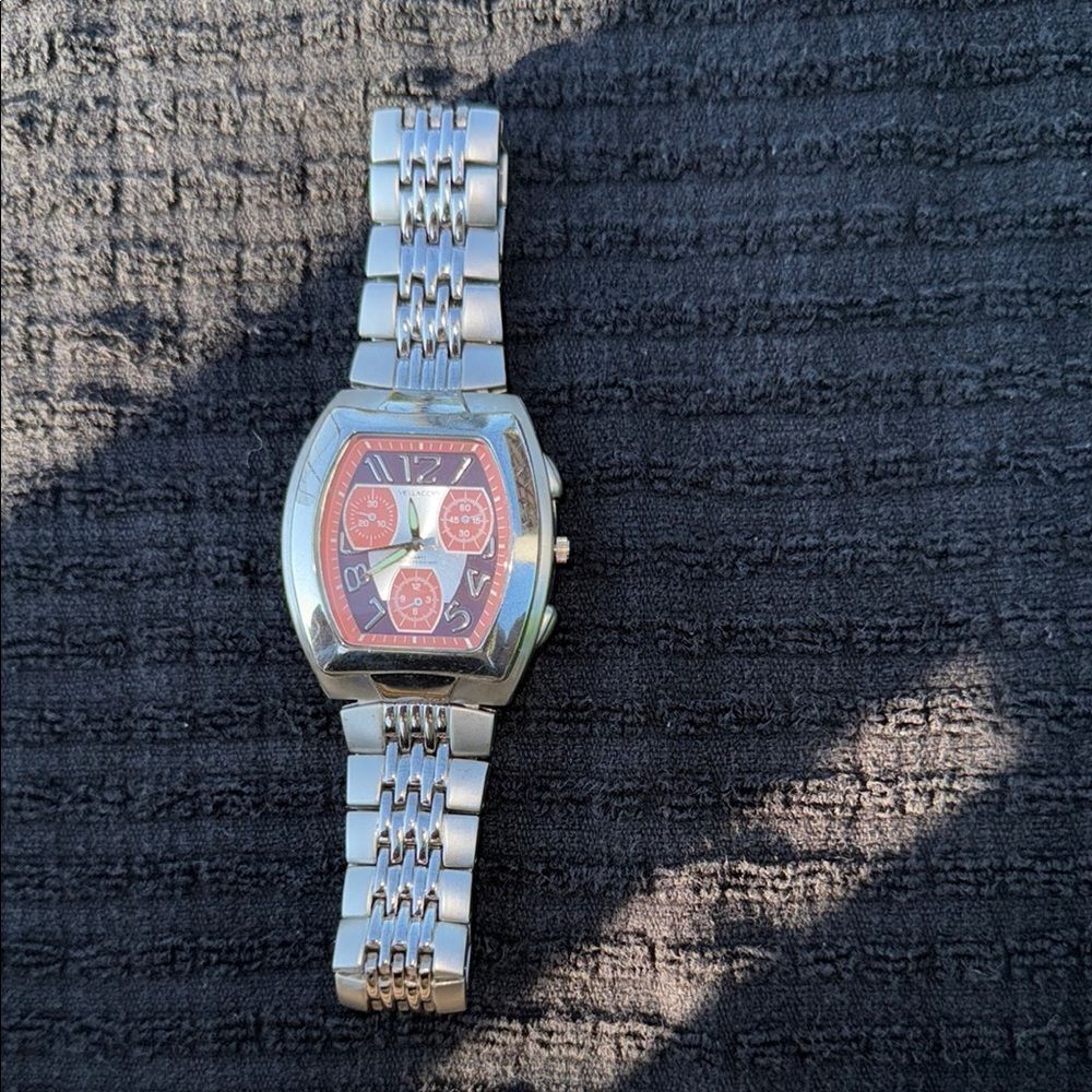 Vellaccio Silver Red Chronograph Watch